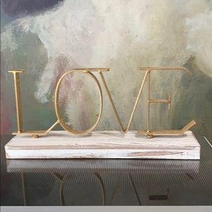“LOVE” Table Decor